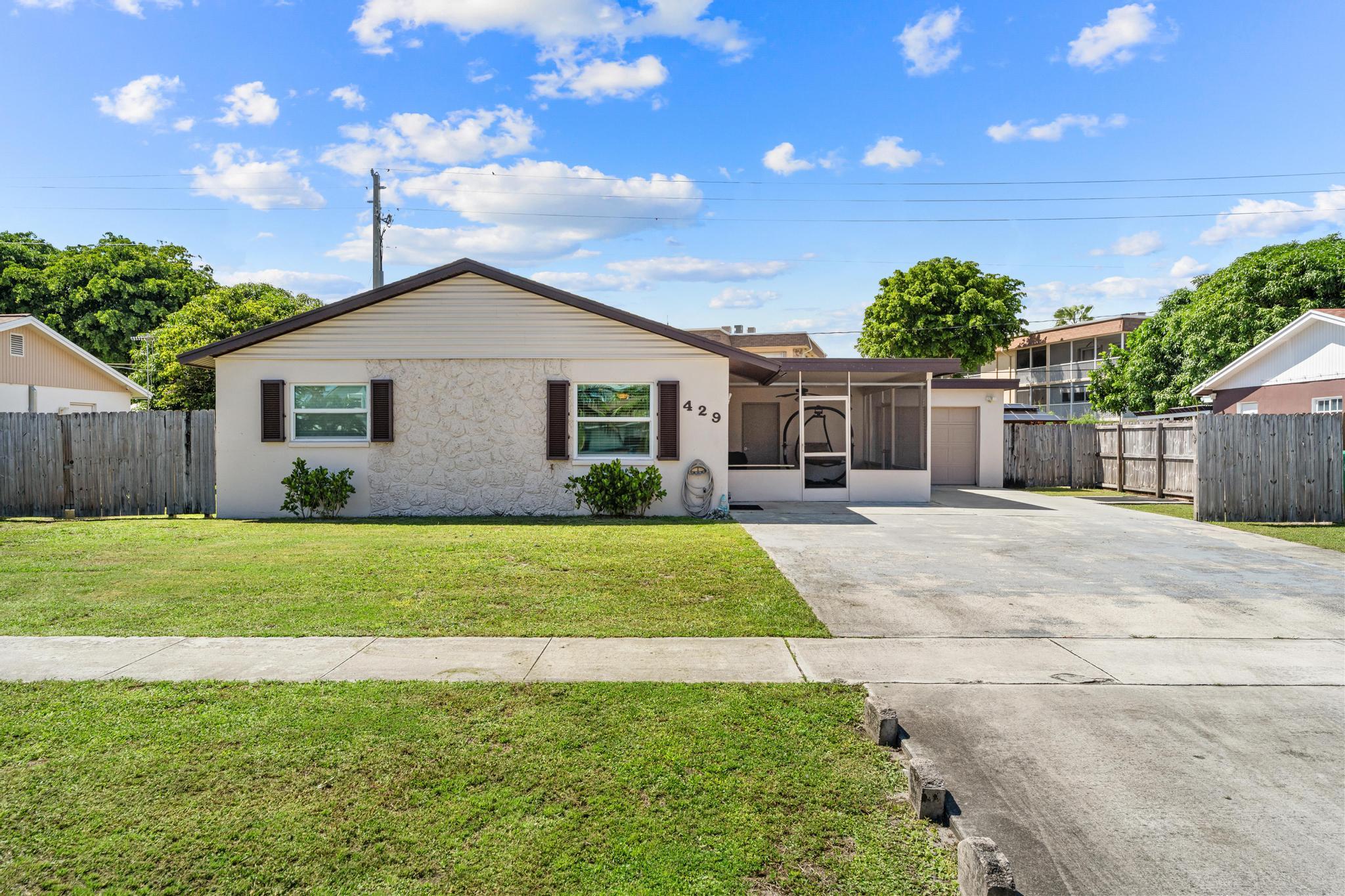 429 Kirk Road Palm Springs, FL 33461 - Photo 1 of 46 _A731398