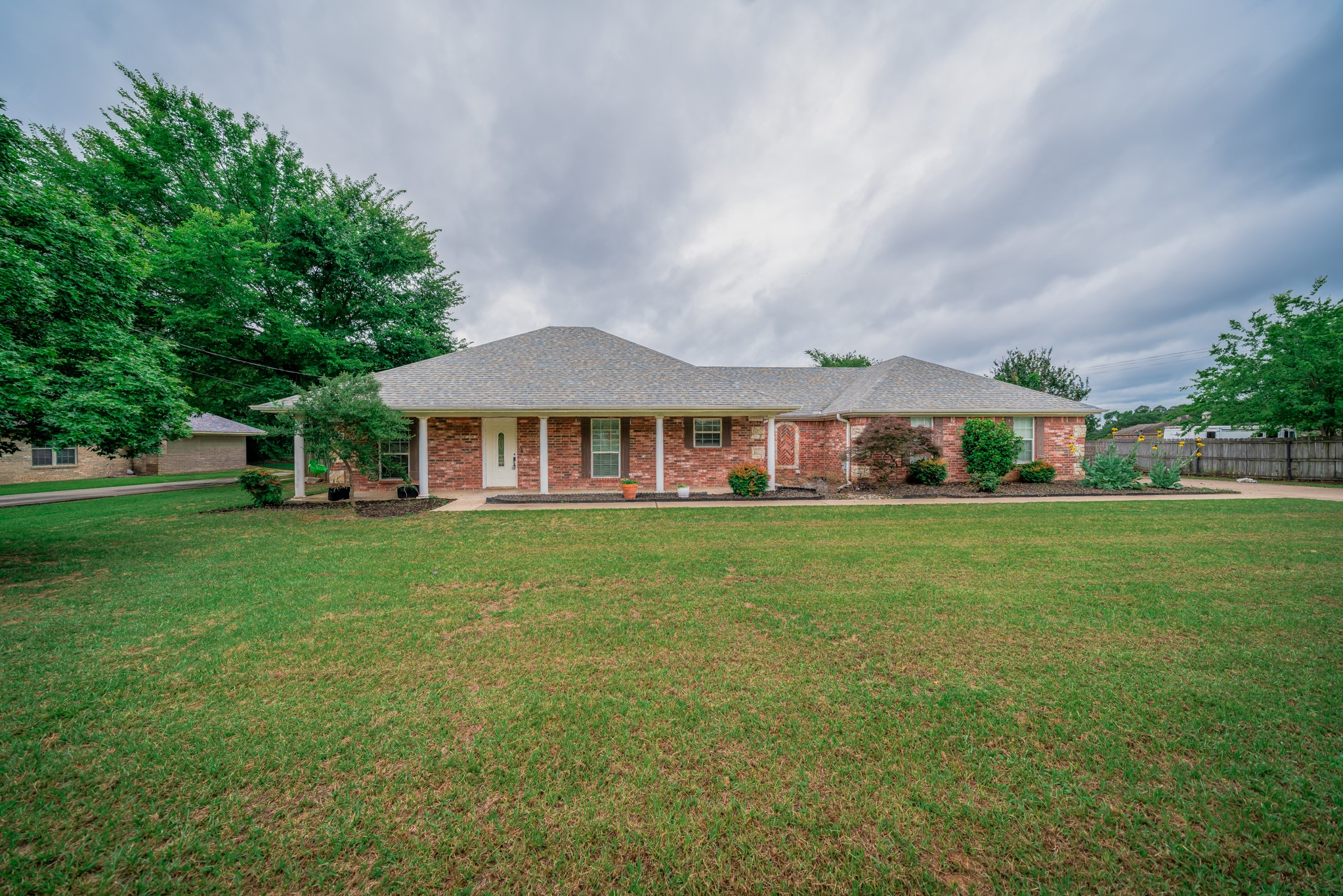 1001 Jamerison Road Longview, TX 75604 - Photo 2 of 32