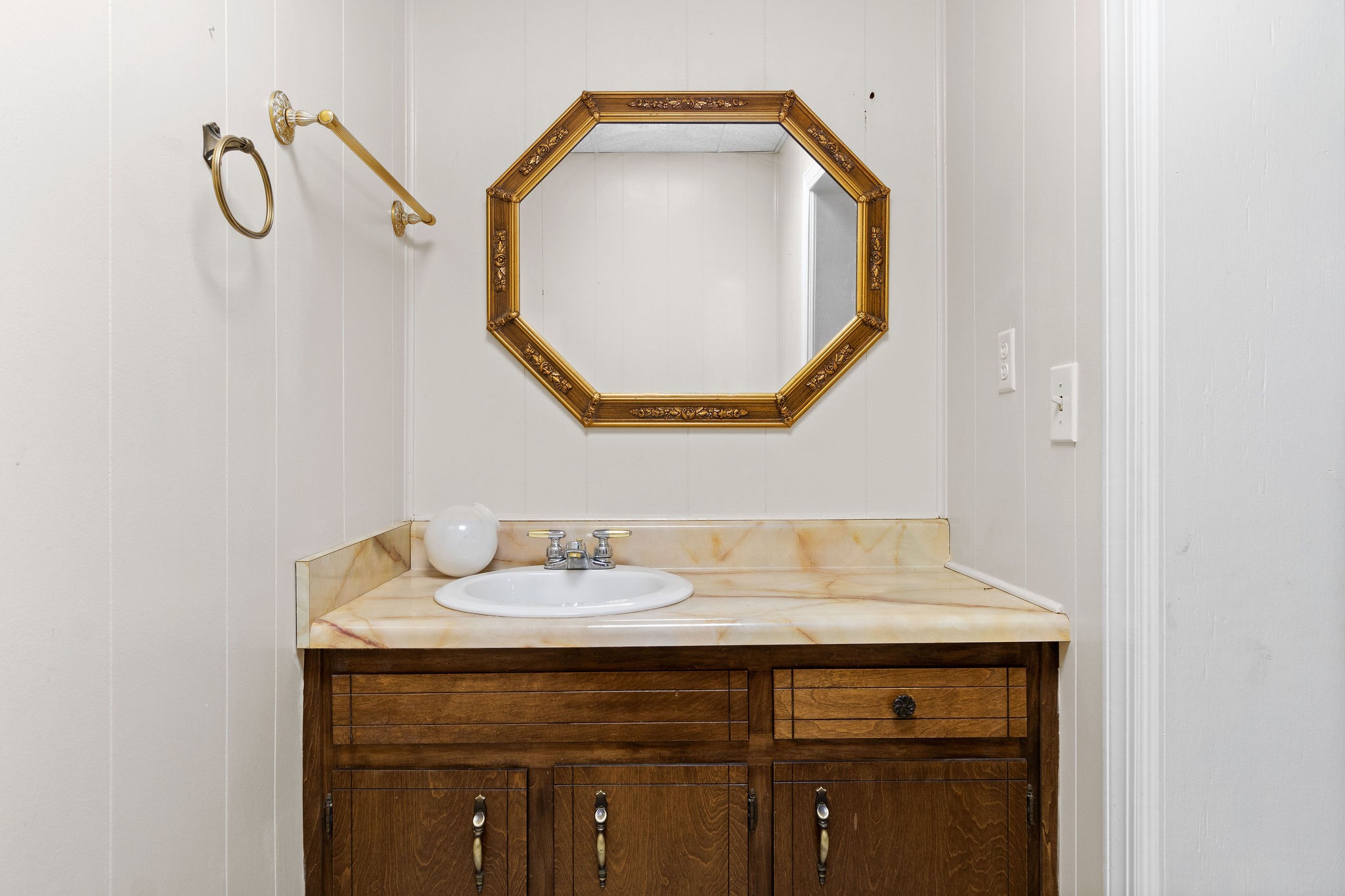 752 Highway 13 Cunningham, TN 37052 - Photo 15 of 32 a bathroom with a sink and a mirror