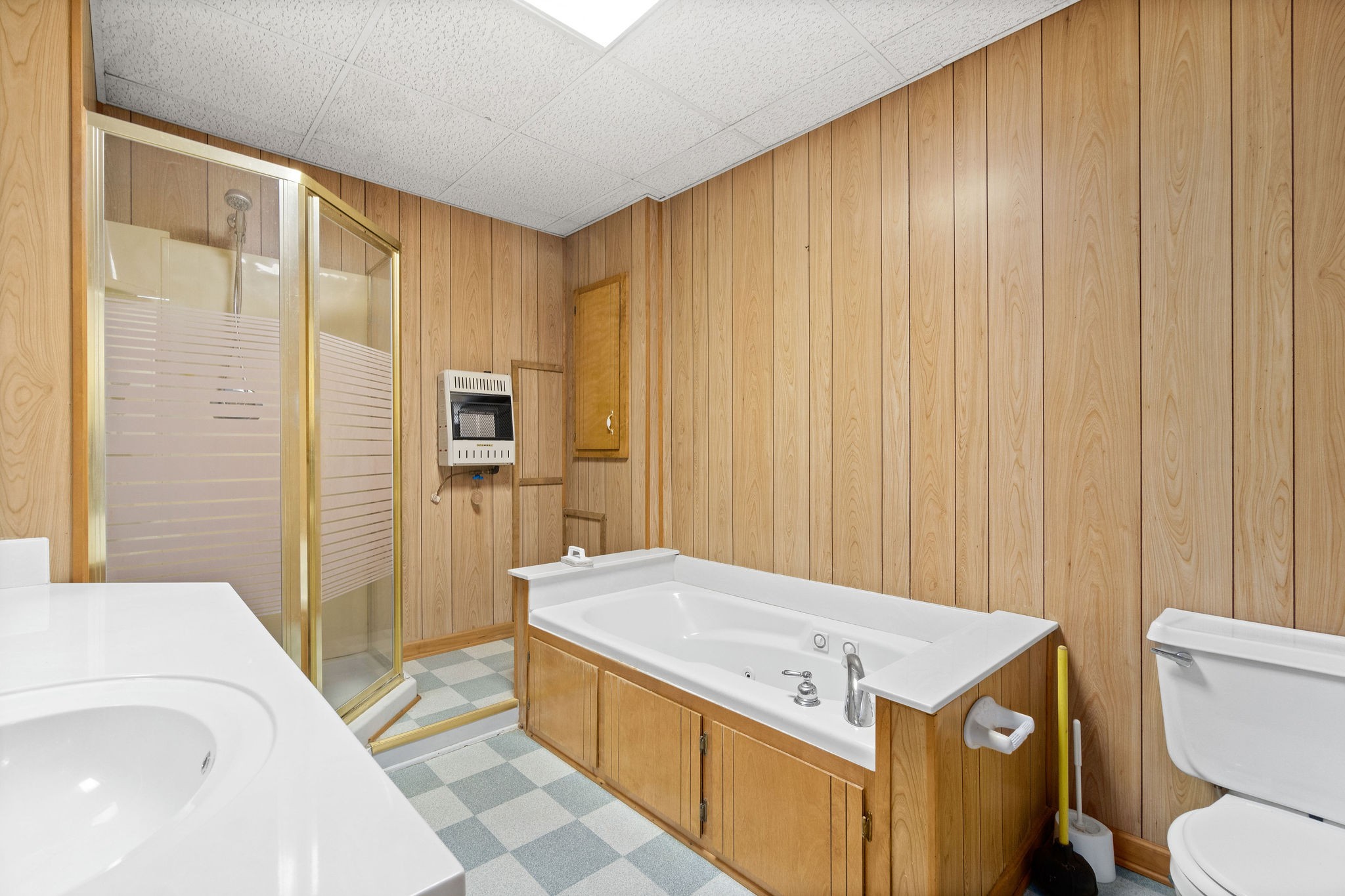 752 Highway 13 Cunningham, TN 37052 - Photo 16 of 32 a view of bathroom with a sink and mirror
