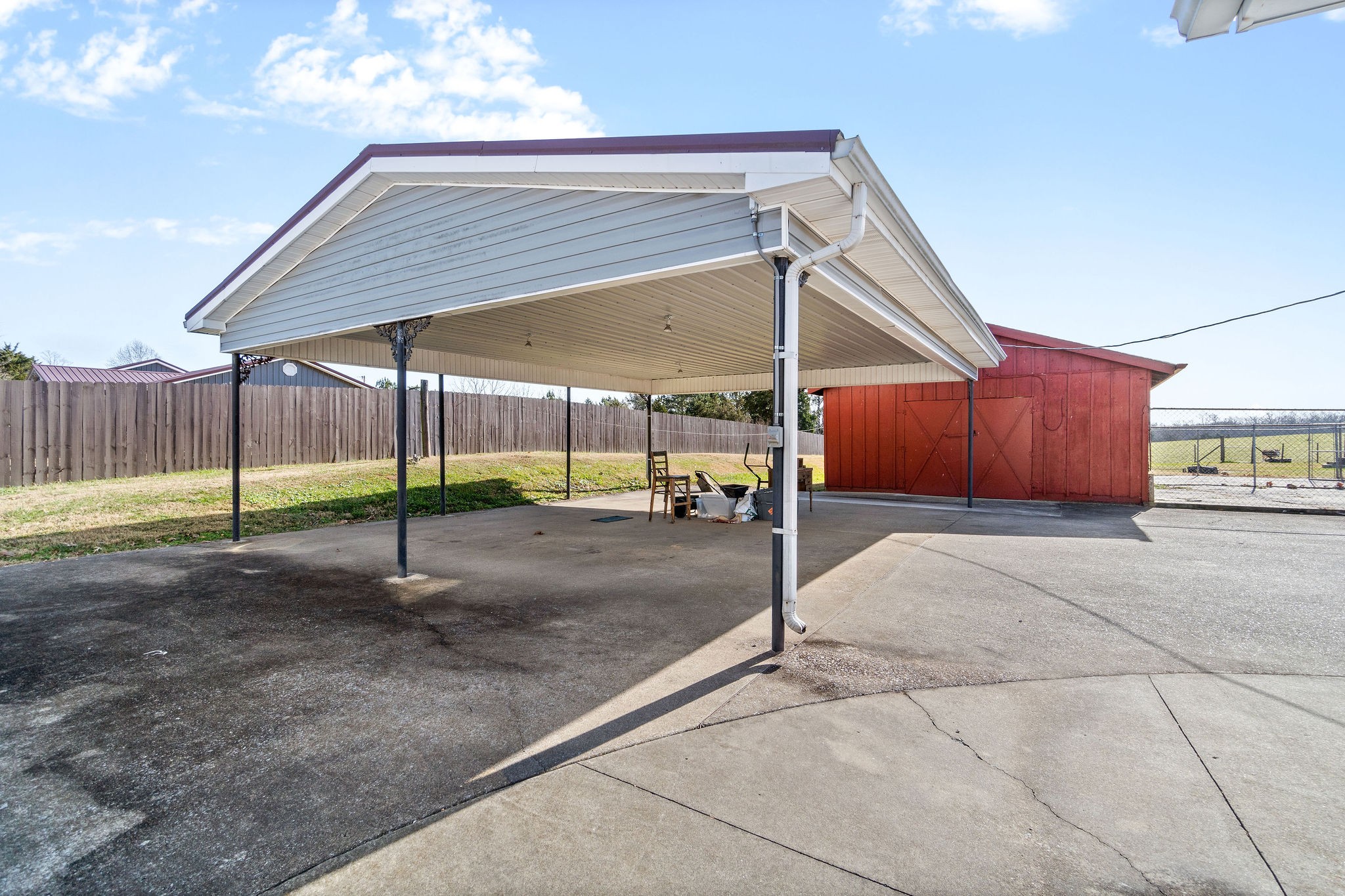 752 Highway 13 Cunningham, TN 37052 - Photo 26 of 32 a view of a backyard