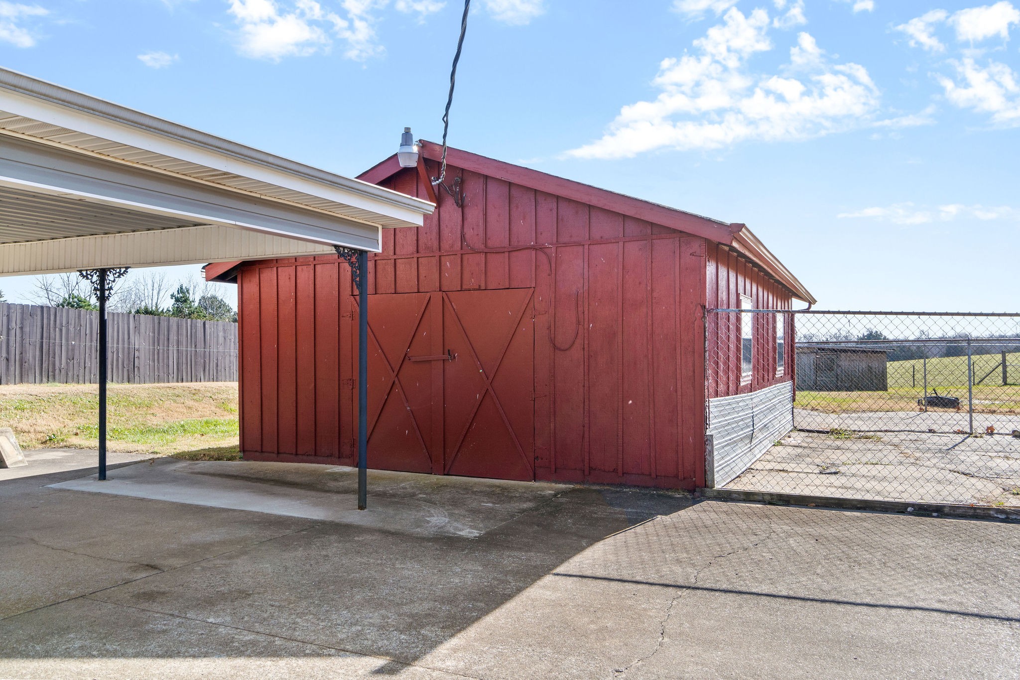 752 Highway 13 Cunningham, TN 37052 - Photo 27 of 32