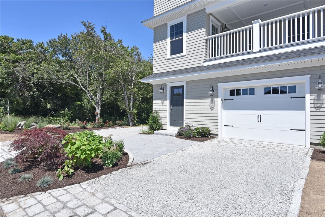 57 Pocono Road Narragansett, RI 02882 - Photo 3 of 28 Gallery Image 3