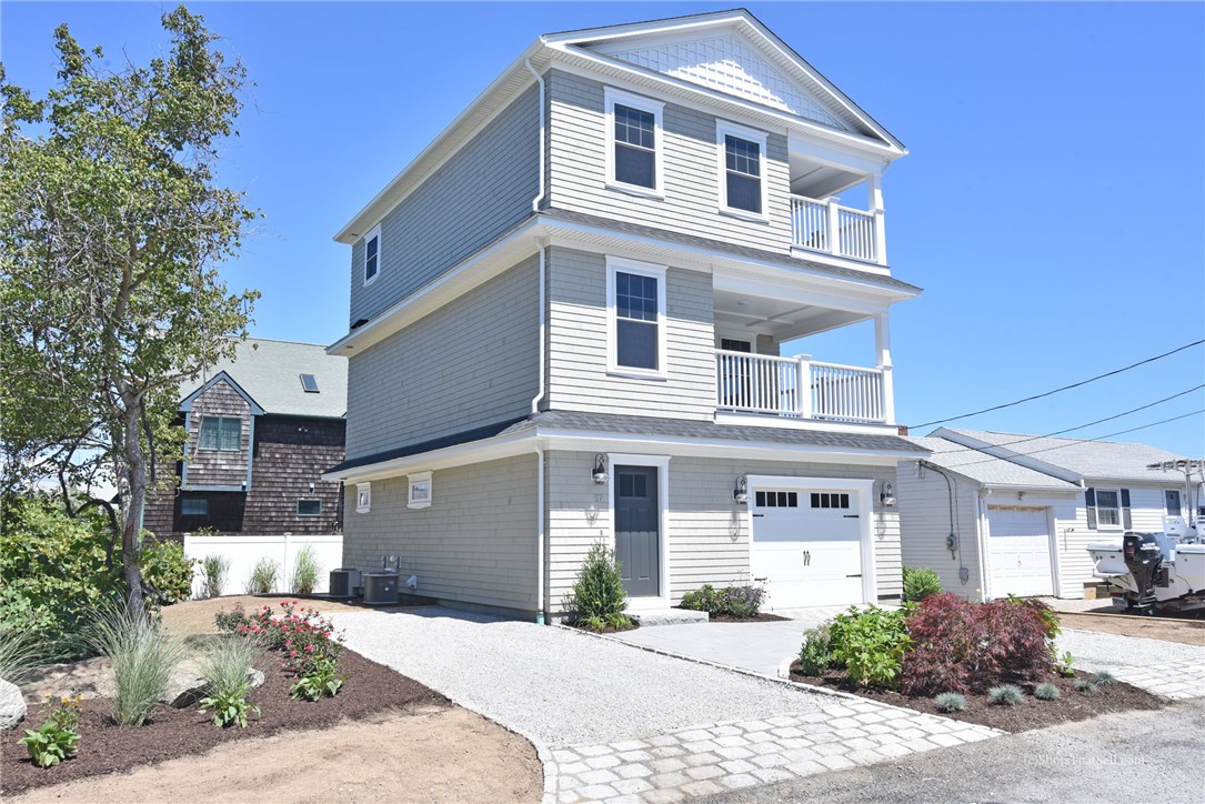 57 Pocono Road Narragansett, RI 02882 - Photo 5 of 28 Gallery Image 5