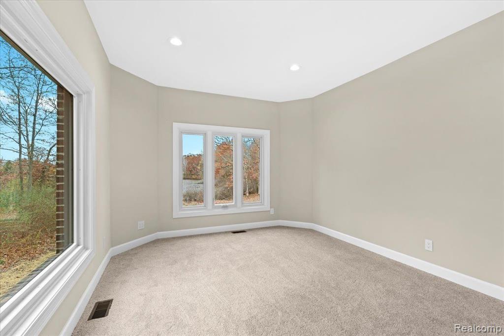 19297 Hickory Ridge Road Fenton, MI 48430 - Photo 21 of 52 Gallery Image 21