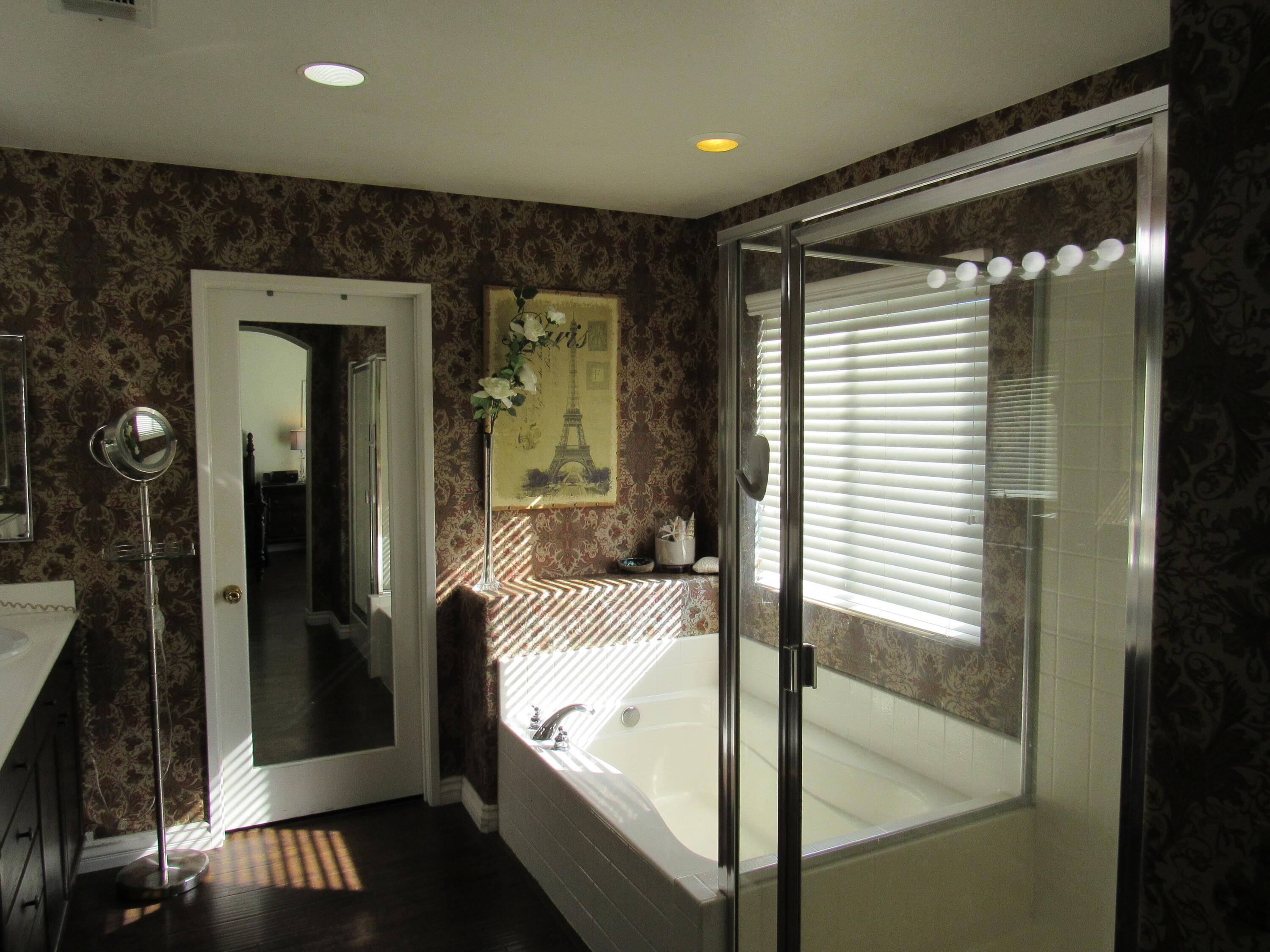 7420 Valley Meadow Avenue Eastvale, CA 92880 - Photo 20 of 67 IMG_1365