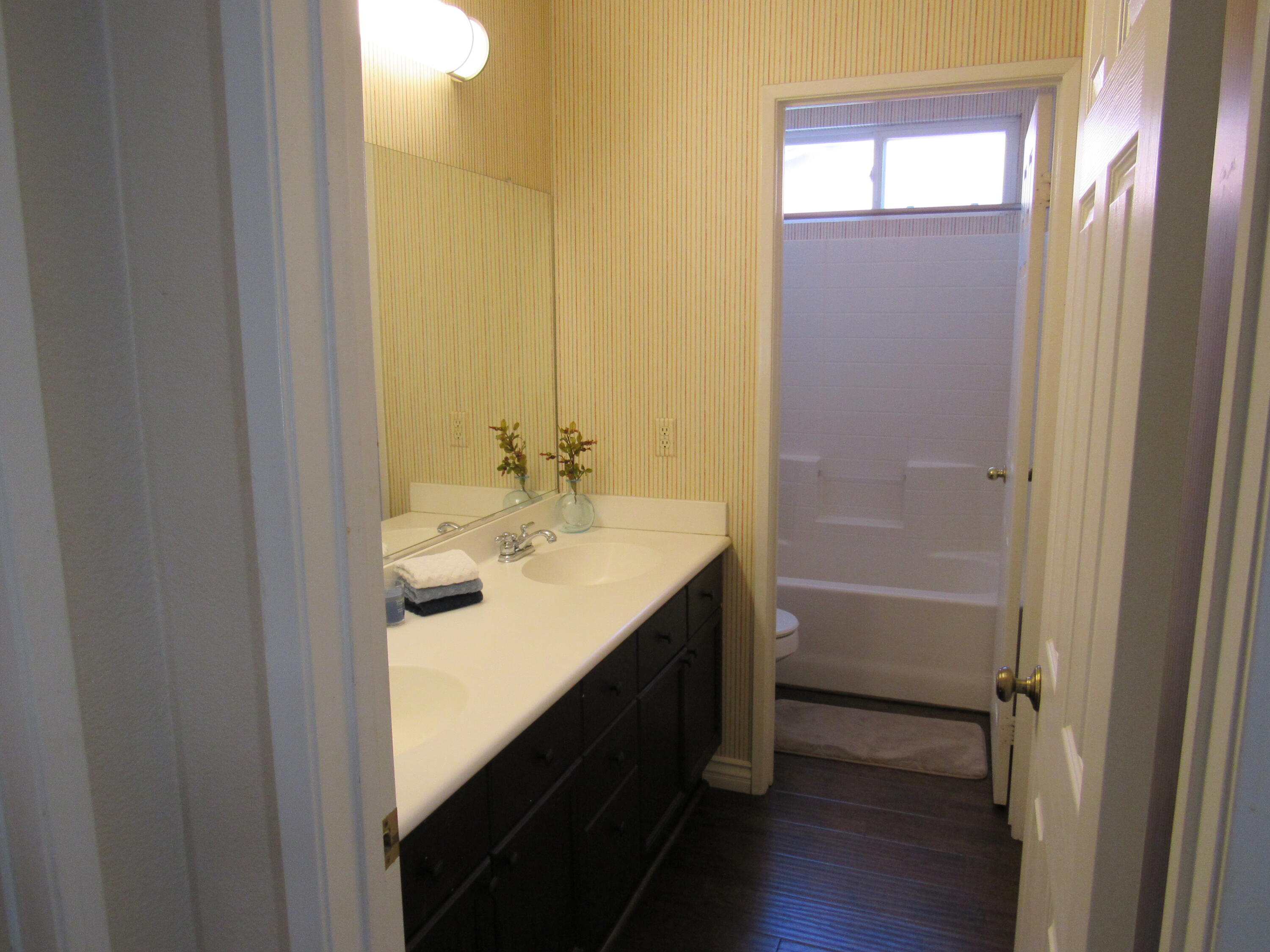 7420 Valley Meadow Avenue Eastvale, CA 92880 - Photo 31 of 67 IMG_1376