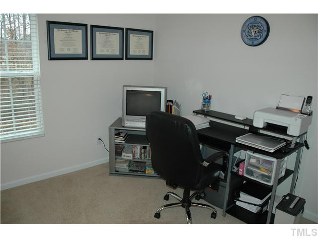 2014 Tennessee Road Durham, NC 27704 - Photo 11 of 25 Studio/Study/Office