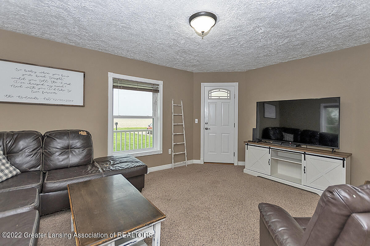 10577 West Townsend Road Fowler, MI 48835 - Photo 4 of 25 04