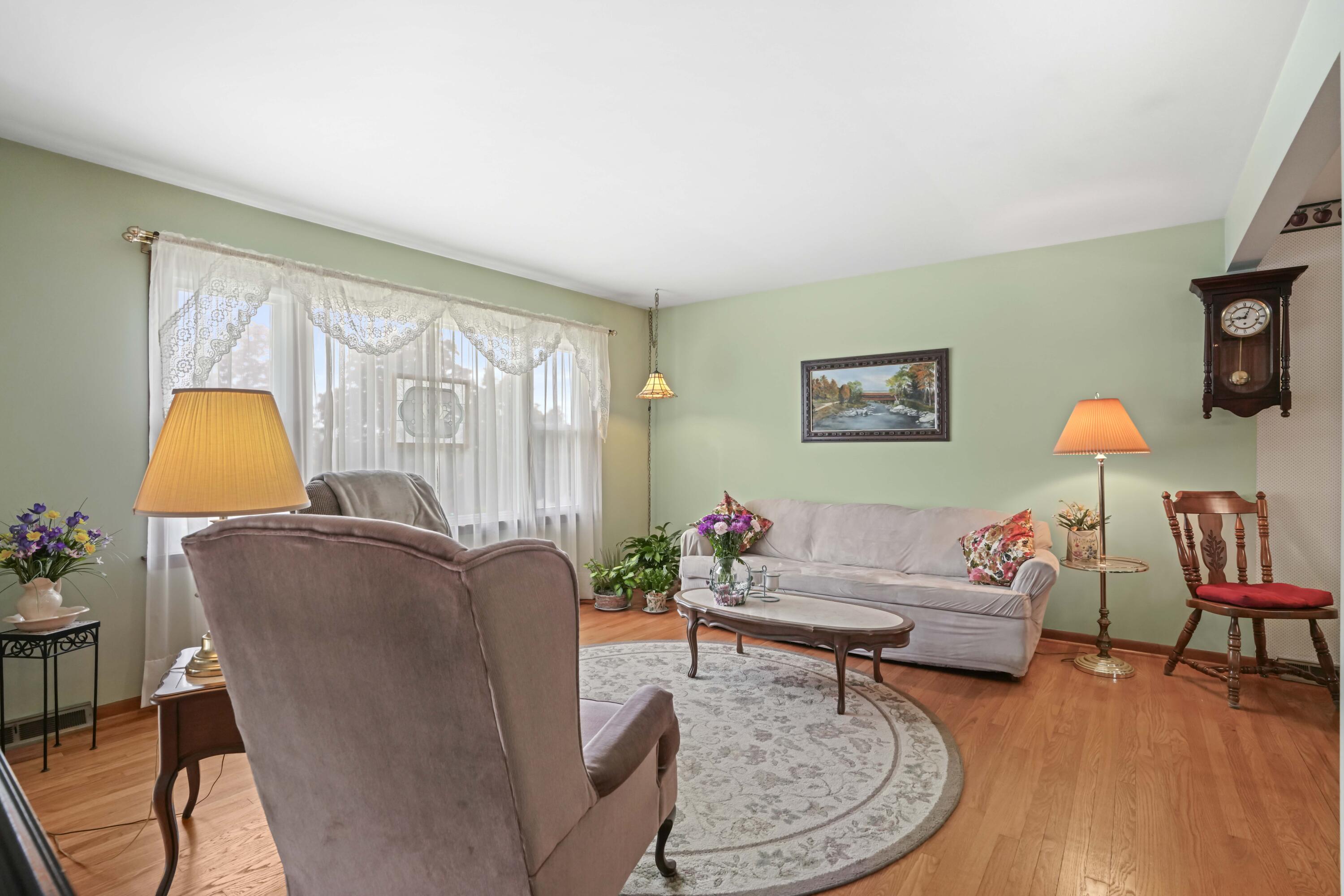 516 Cherry Hill Road Dyer, IN 46311 - Photo 9 of 21 3000x2000