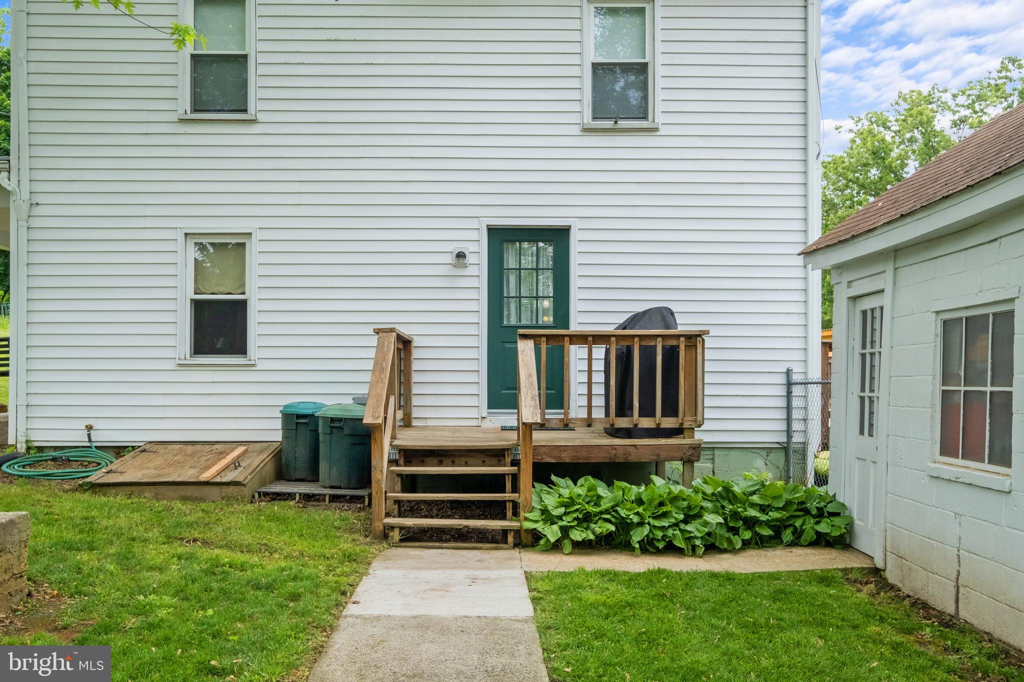 2391 Pine Woods Road Quicksburg, VA 22847 - Photo 4 of 33