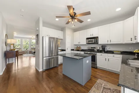 $699,000 | 231 North West Street, Wheaton, IL 60187
