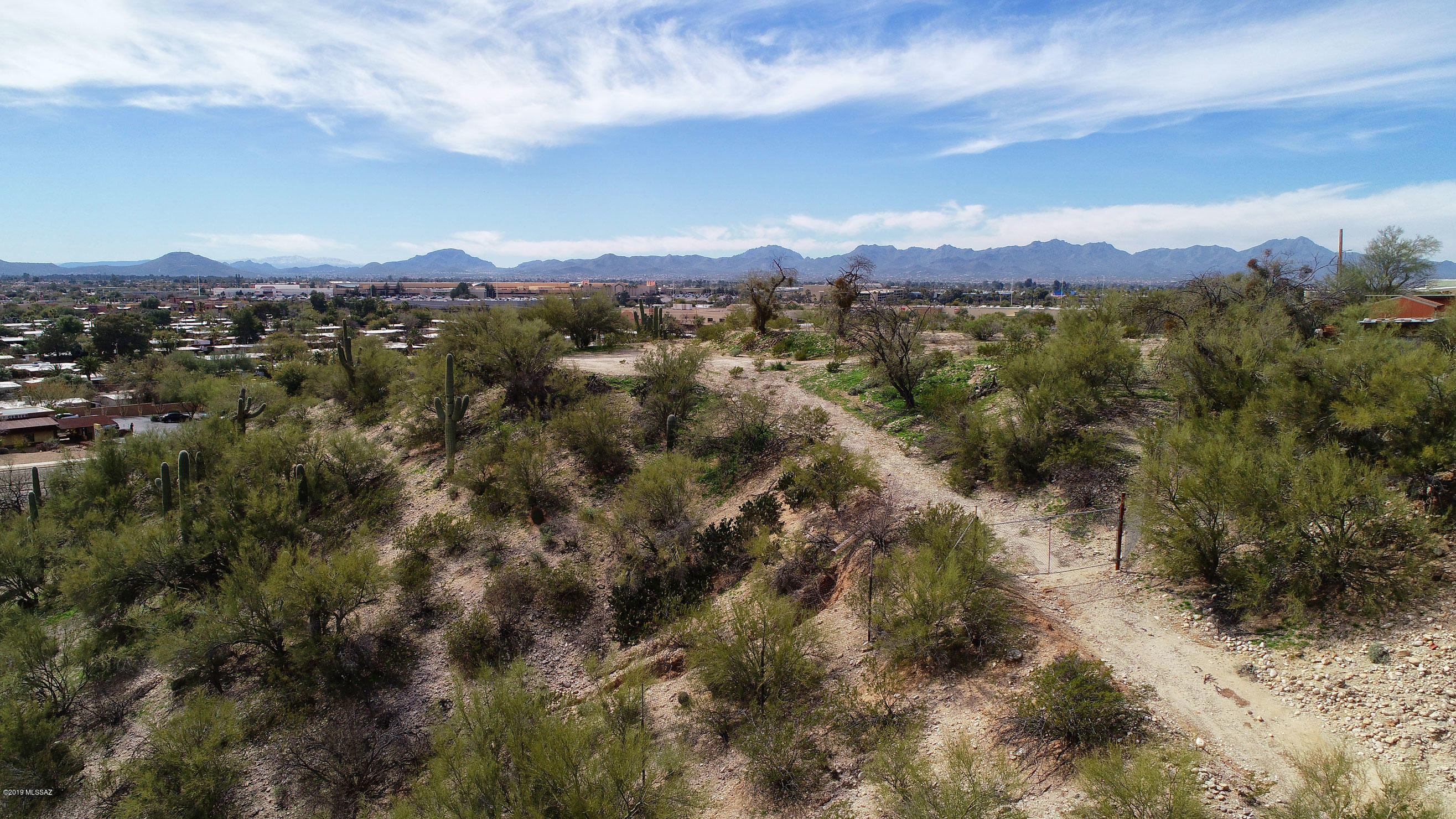333 East River Road Tucson, AZ 85704 - Photo 17 of 27