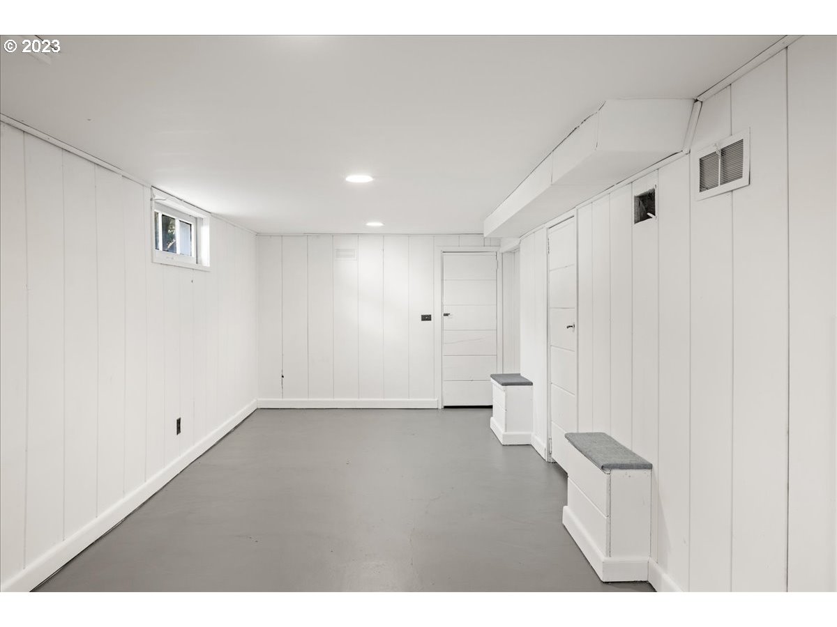 2015 Northeast 38th Avenue Portland, OR 97212 - Photo 22 of 32 a view of an empty room