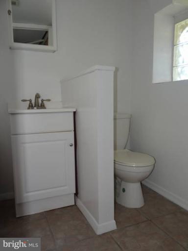 765 Charing Cross Road Baltimore, MD 21229 - Photo 21 of 22 FULL BASEMENT BATH.