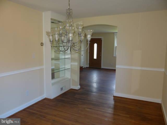 765 Charing Cross Road Baltimore, MD 21229 - Photo 6 of 22 CHANDELIER.