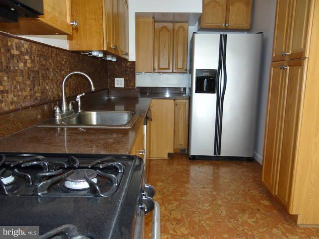 765 Charing Cross Road Baltimore, MD 21229 - Photo 8 of 22 A CHEF INSPIRED KITCHEN.