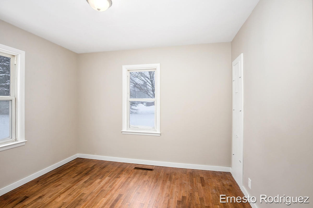 2631 Hamilton Road Muskegon, MI 49445 - Photo 12 of 21 IMG_1011