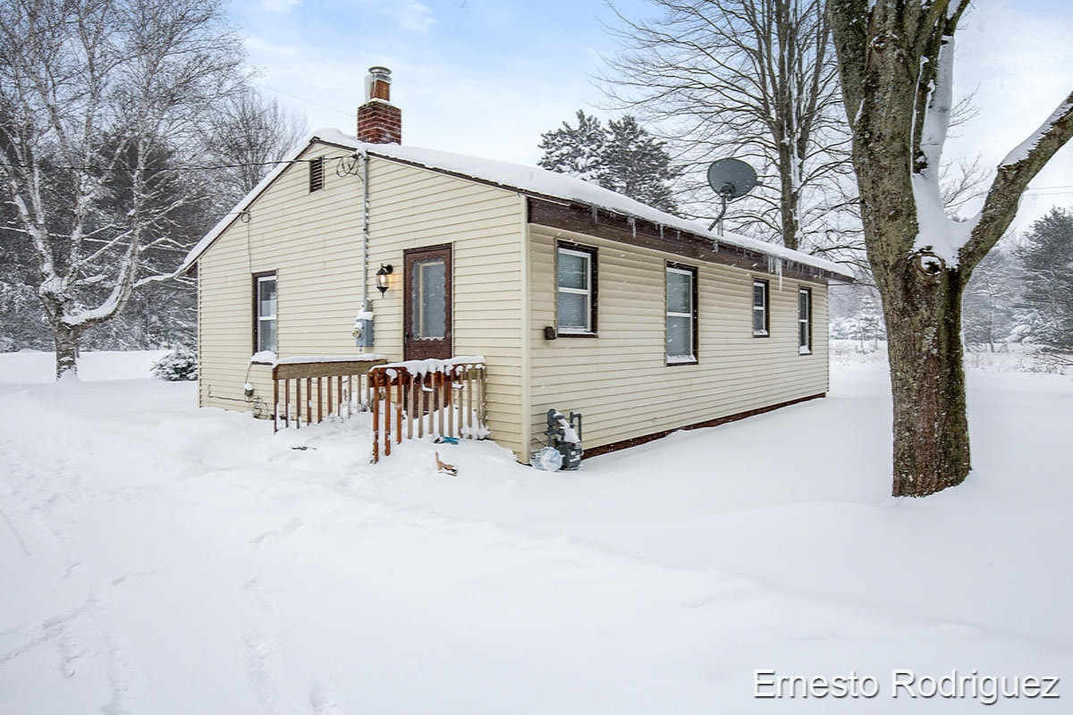 2631 Hamilton Road Muskegon, MI 49445 - Photo 18 of 21 IMG_1017