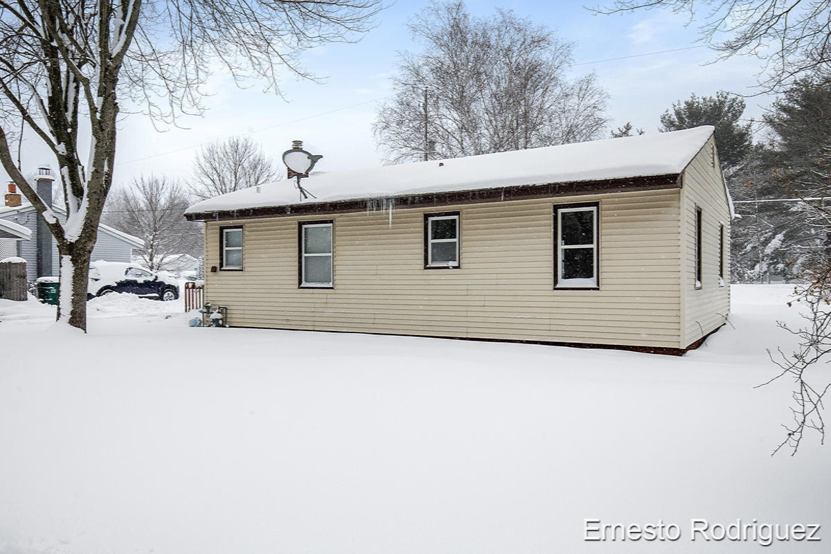 2631 Hamilton Road Muskegon, MI 49445 - Photo 20 of 21 IMG_1019