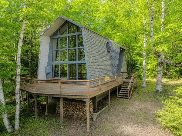 $325,000 | 307 Swiftwater Circle, Haverhill, NH 03785