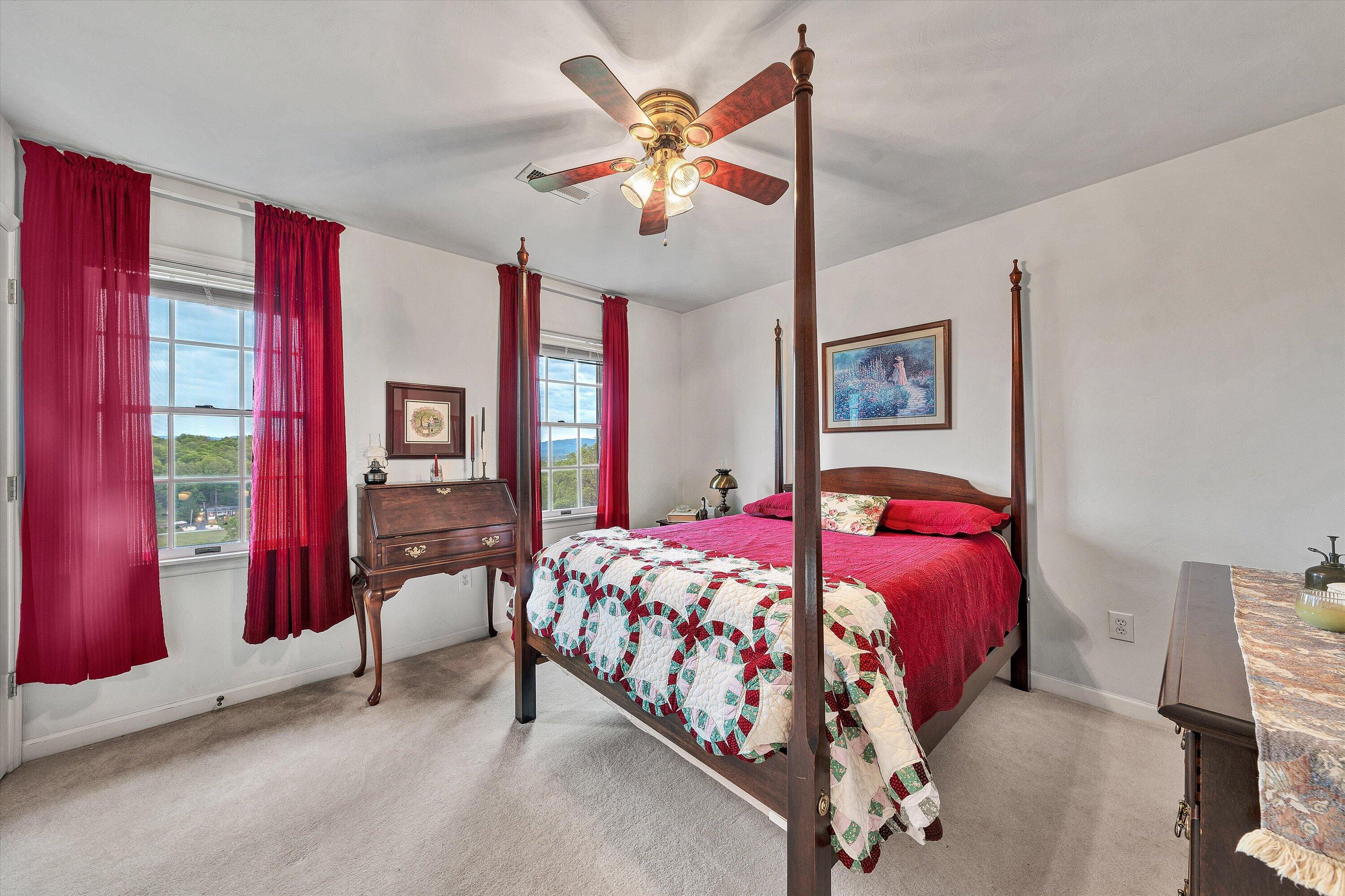 3281 Springwood Road Fincastle, VA 24090 - Photo 31 of 64 31-DSC00243