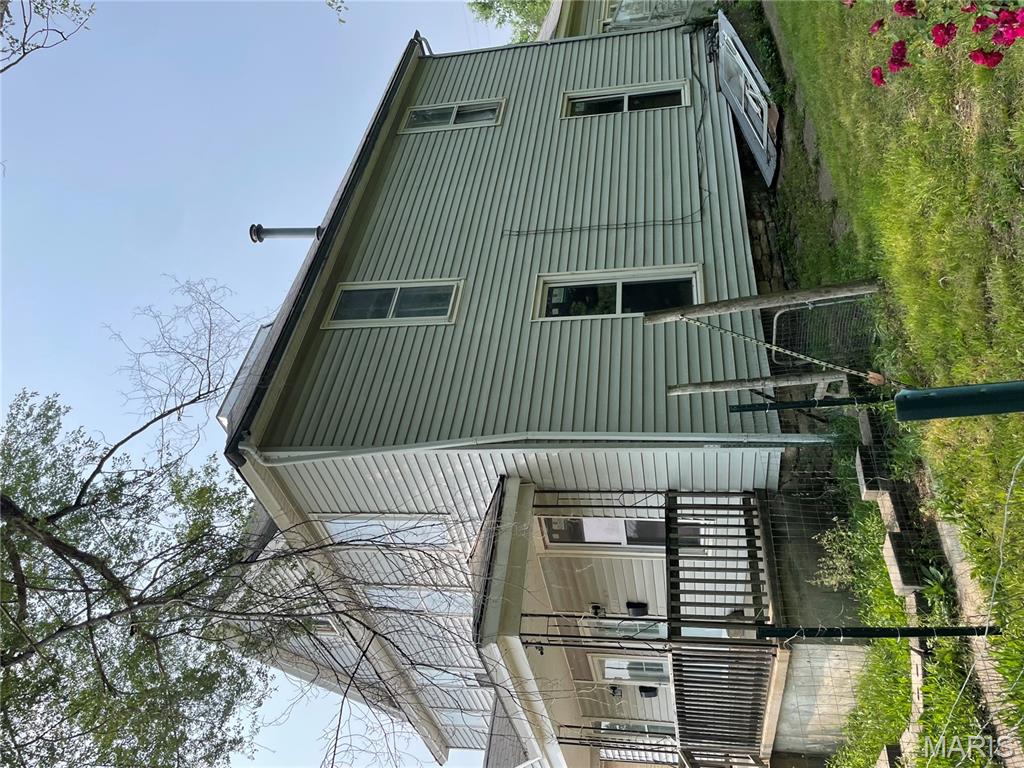 1908 Hope Street Hannibal, MO 63401 - Photo 4 of 35