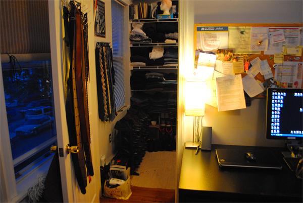 421 East 3rd Street, Unit 2 Boston, MA 02127 - Photo 13 of 25 a bathroom with a bathtub