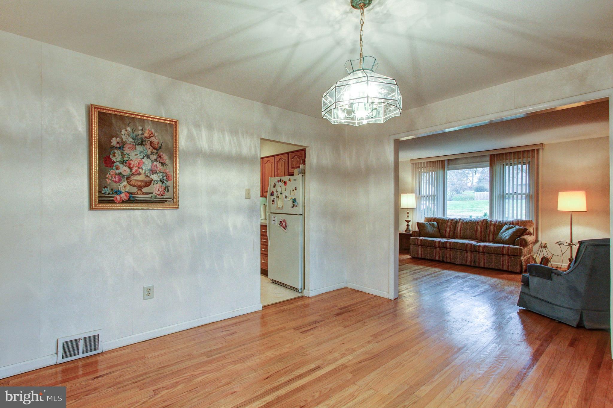 60 Autumn Road Southampton, PA 18966 - Photo 7 of 17 Dining Room