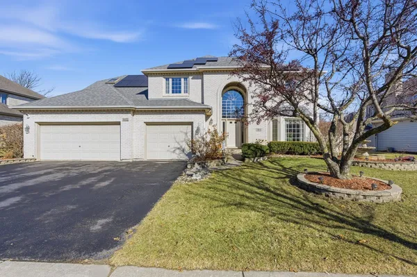 $4,750 | 912 Stonebridge Way, Woodridge, IL 60517