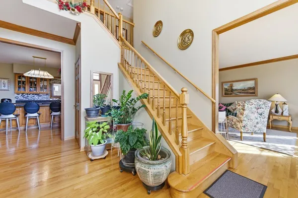 $4,750 | 912 Stonebridge Way, Woodridge, IL 60517