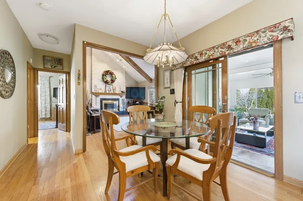 $4,750 | 912 Stonebridge Way, Woodridge, IL 60517