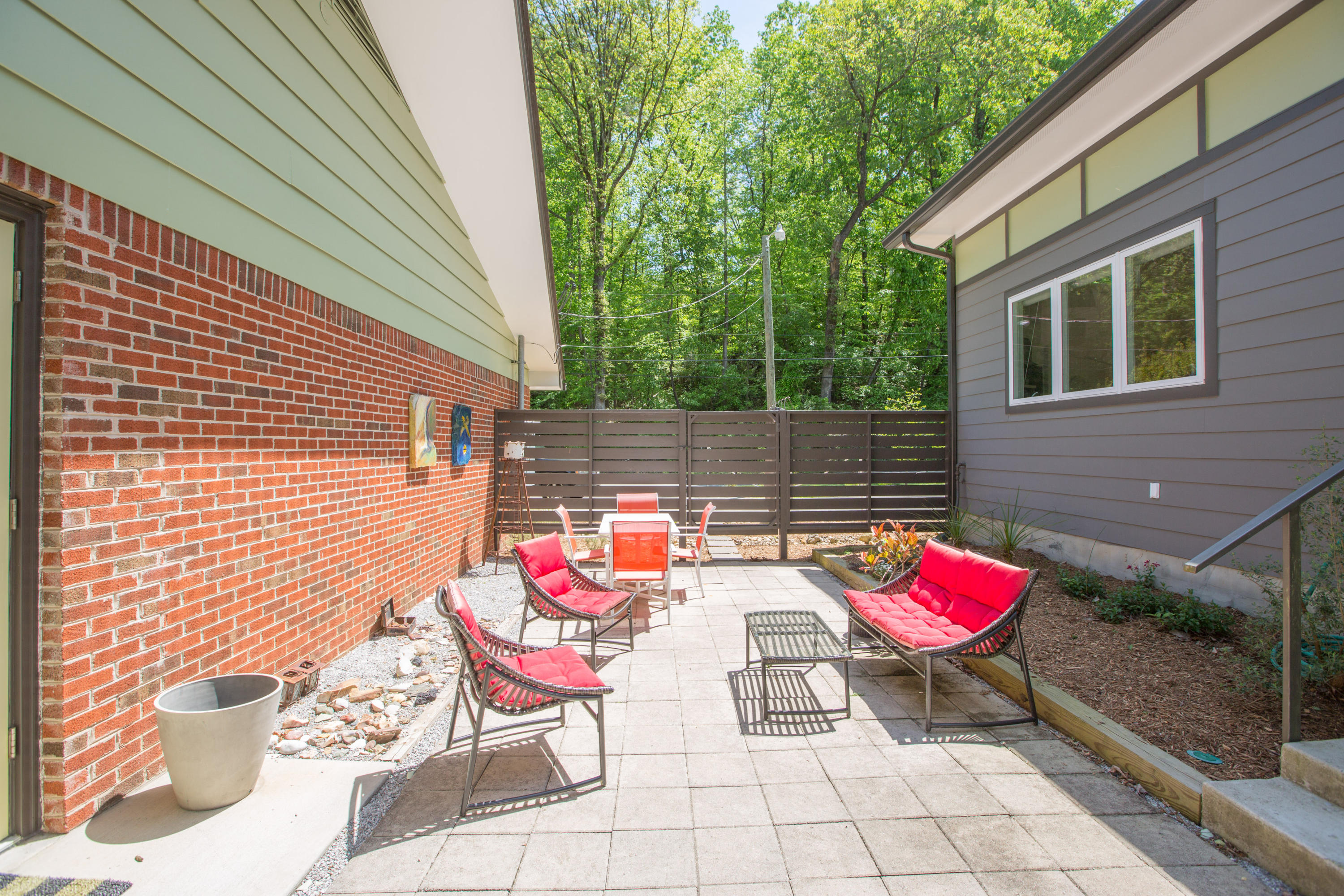 1777 Whiteoak Road Chattanooga, TN 37415 - Photo 25 of 37 1777 White Oak Road-6587