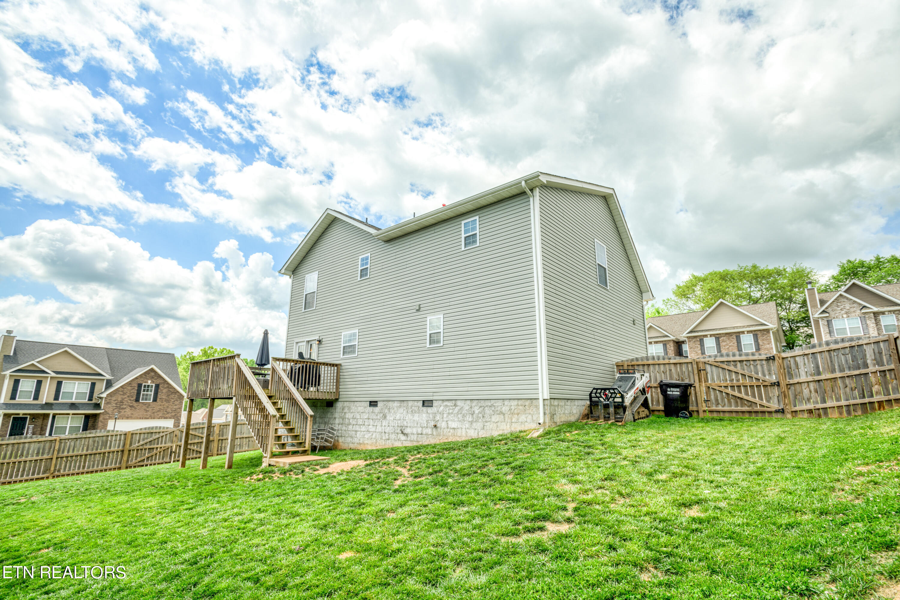 7462 Ladd Road Powell, TN 37849 - Photo 23 of 25 7462 Ladd Rd-0033
