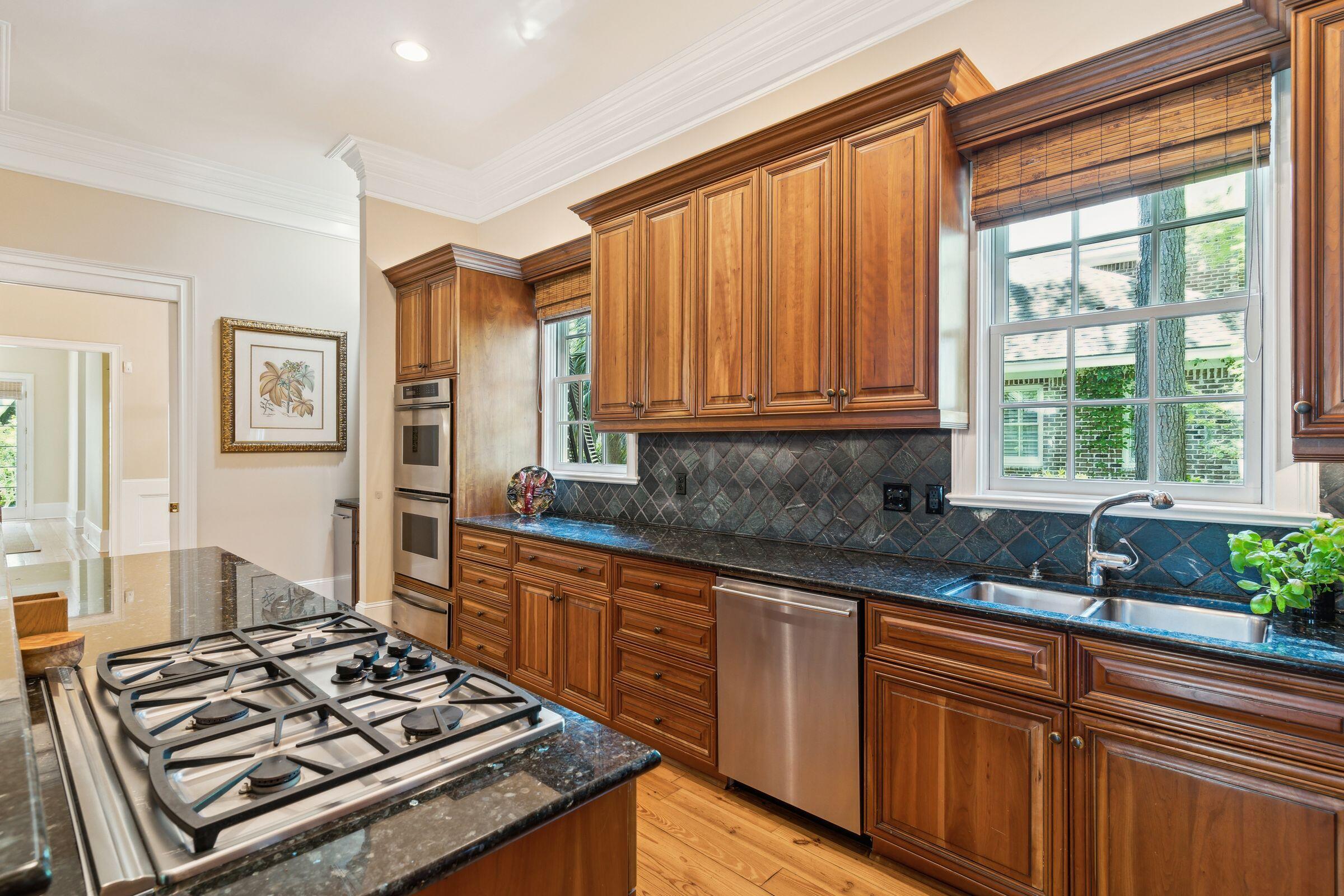 747 Navigators Run Mount Pleasant, SC 29464 - Photo 15 of 72 747NavigatorsRun-KeenEyeMarketing-014