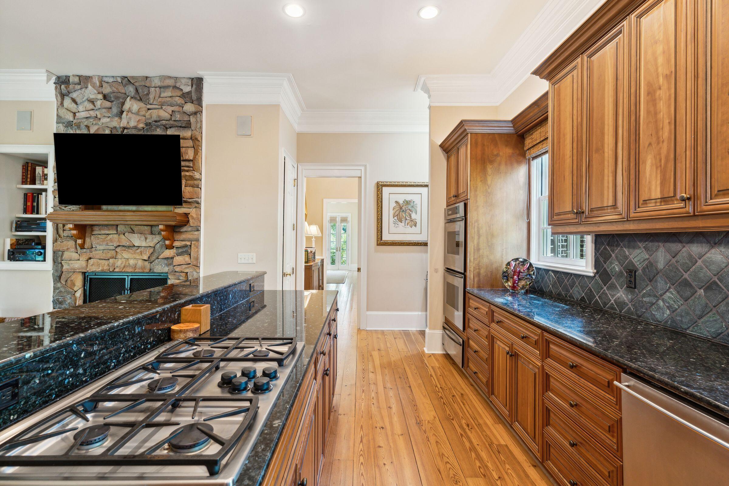 747 Navigators Run Mount Pleasant, SC 29464 - Photo 16 of 72 747NavigatorsRun-KeenEyeMarketing-015