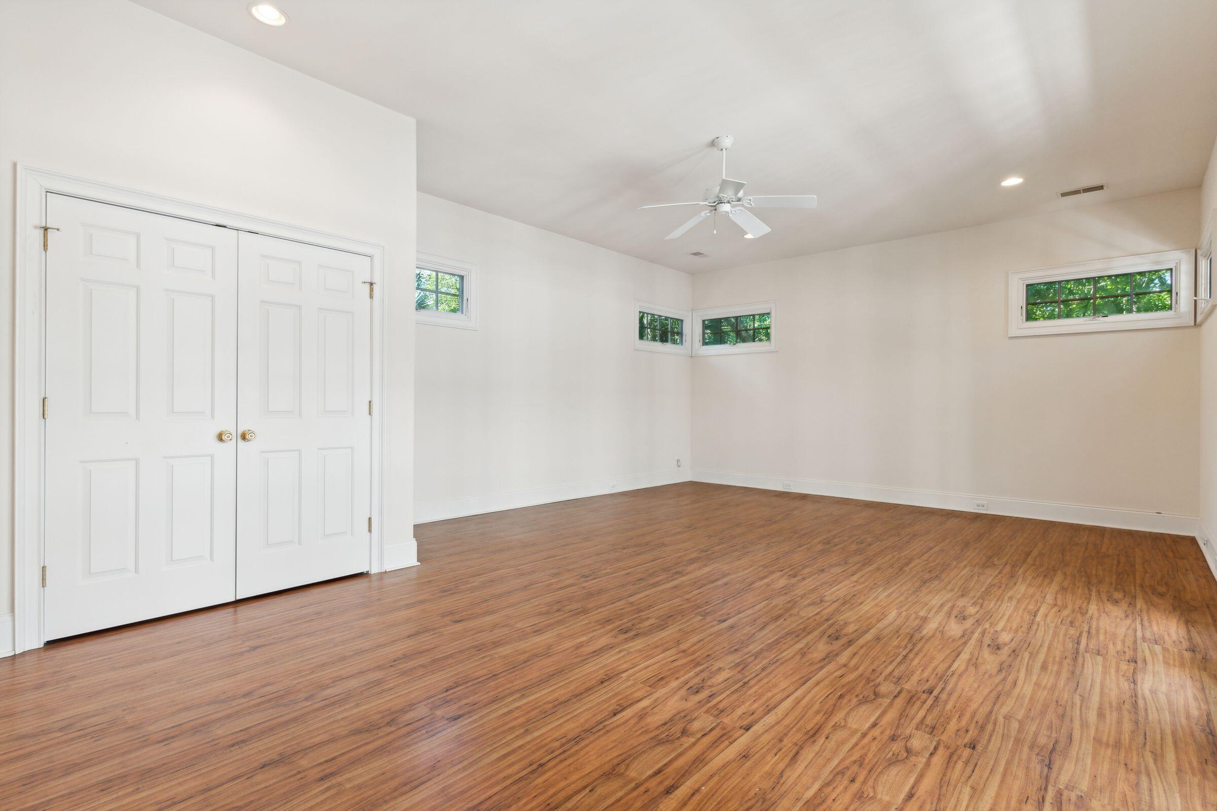 747 Navigators Run Mount Pleasant, SC 29464 - Photo 36 of 72 747NavigatorsRun-KeenEyeMarketing-034