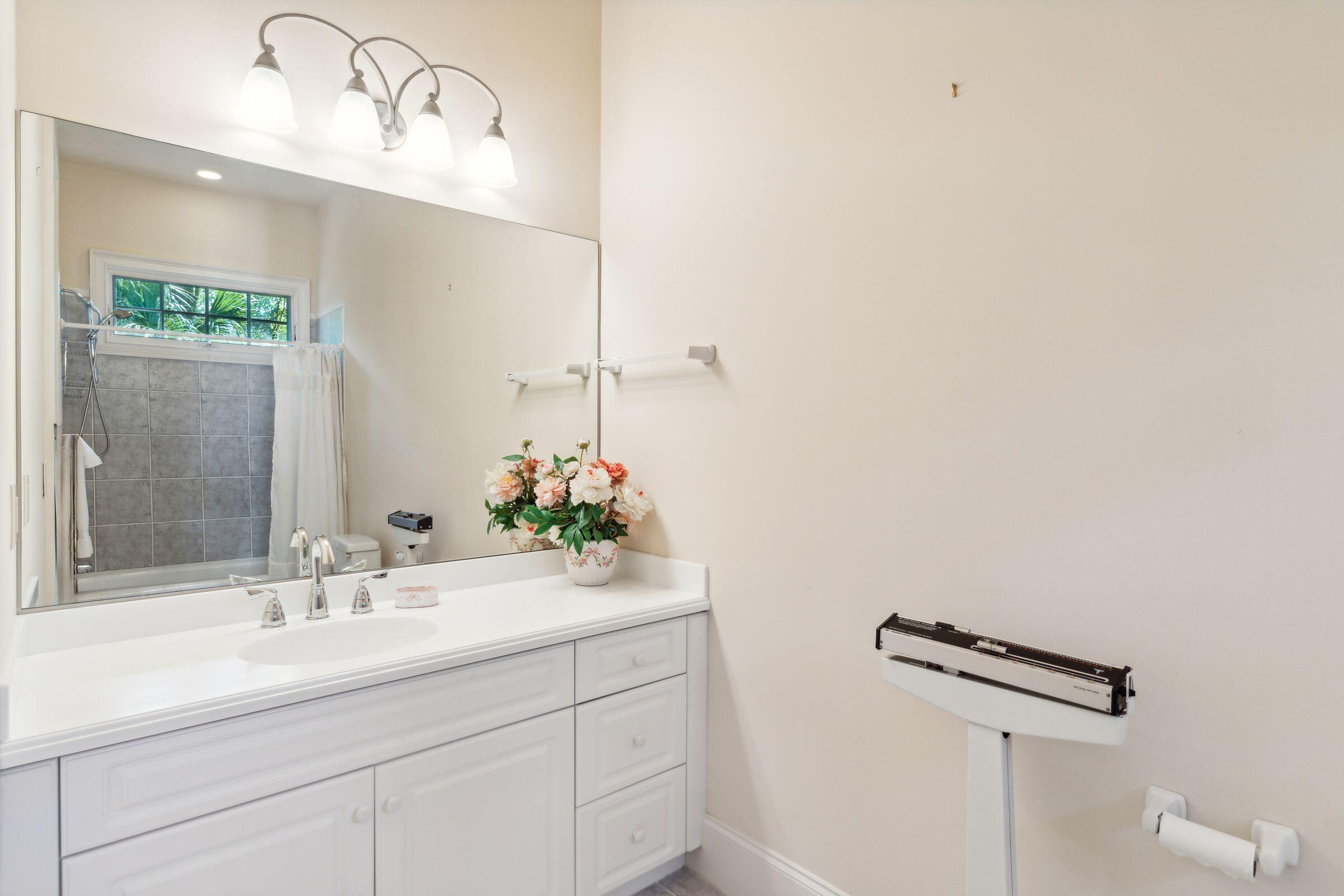 747 Navigators Run Mount Pleasant, SC 29464 - Photo 38 of 72 747NavigatorsRun-KeenEyeMarketing-038