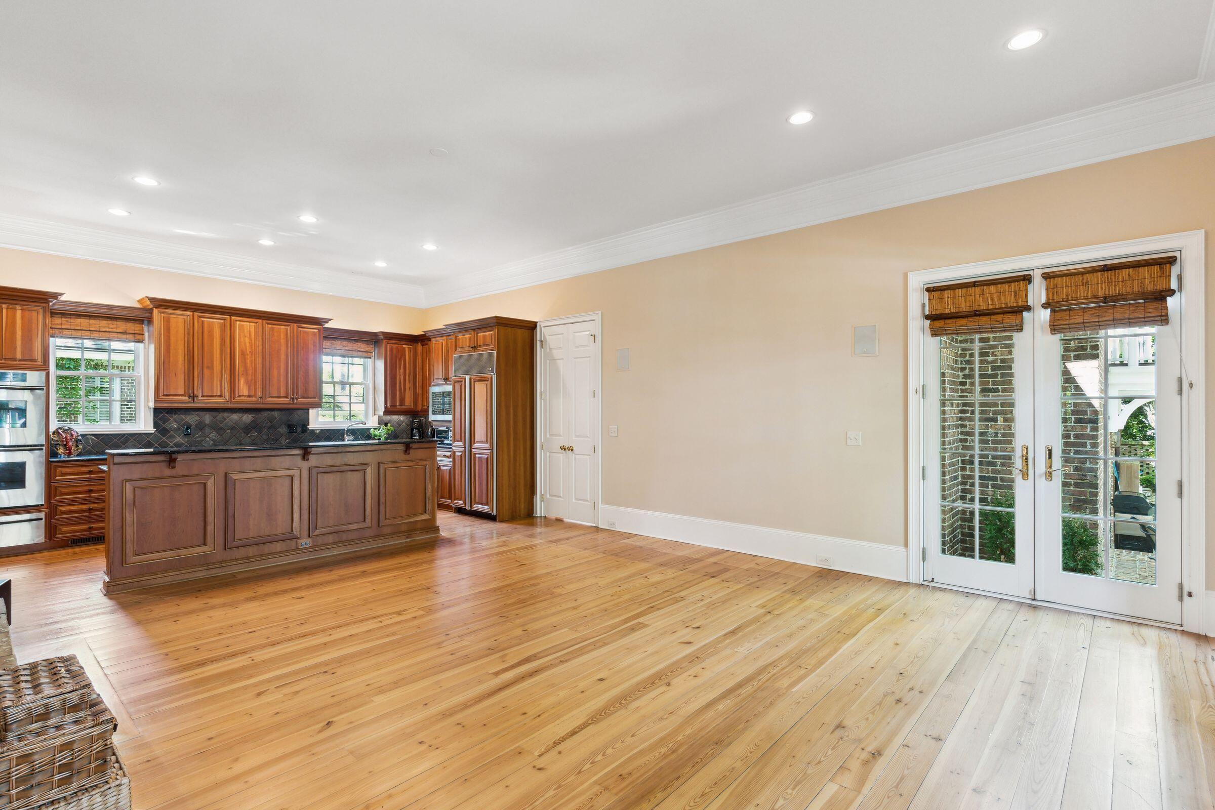 747 Navigators Run Mount Pleasant, SC 29464 - Photo 10 of 72 747NavigatorsRun-KeenEyeMarketing-009