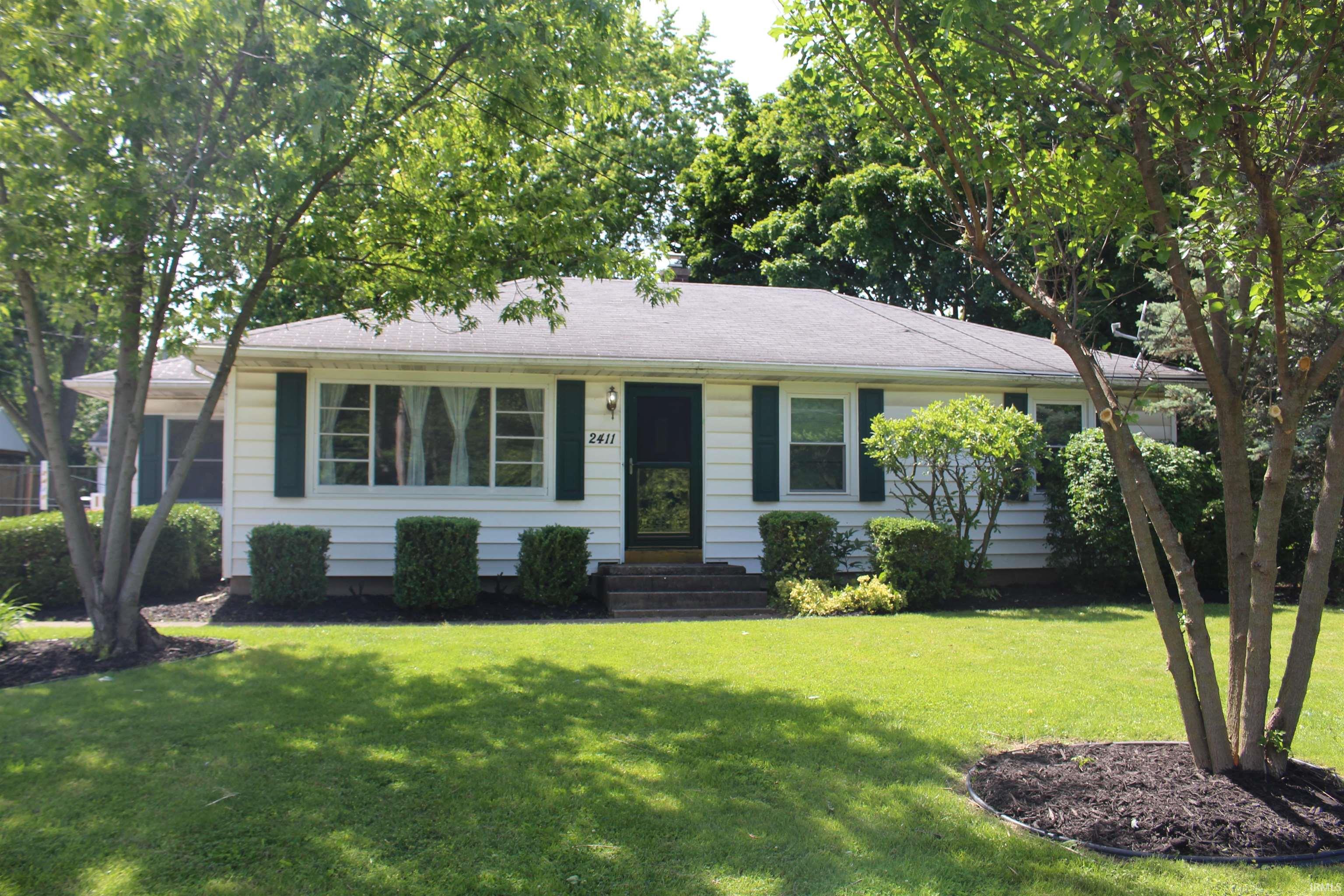 2411 Reed Road Fort Wayne, IN 46815 - Photo 2 of 31 Gallery Image 2