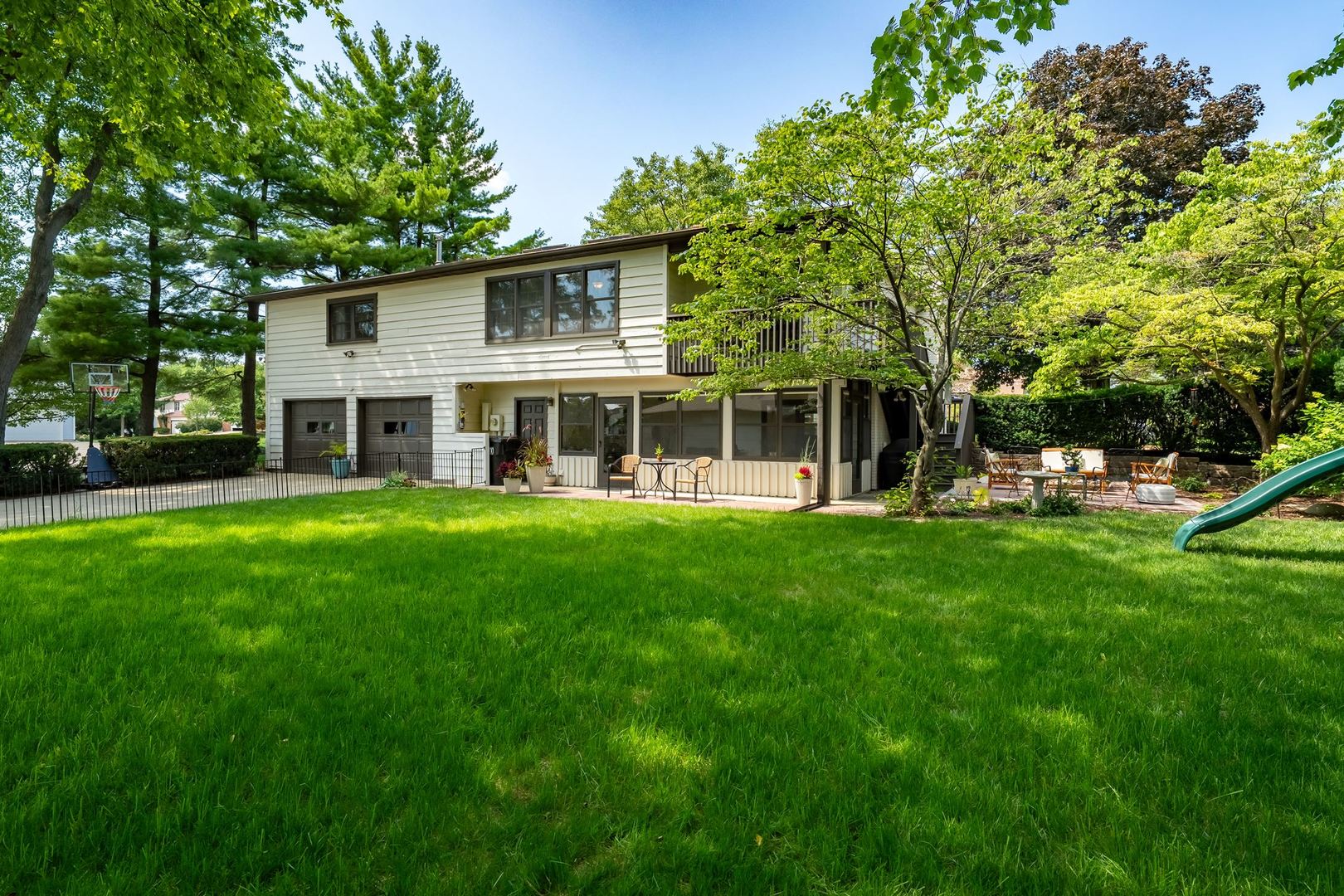 1023 Barton Drive Normal, IL 61761 - Photo 7 of 42