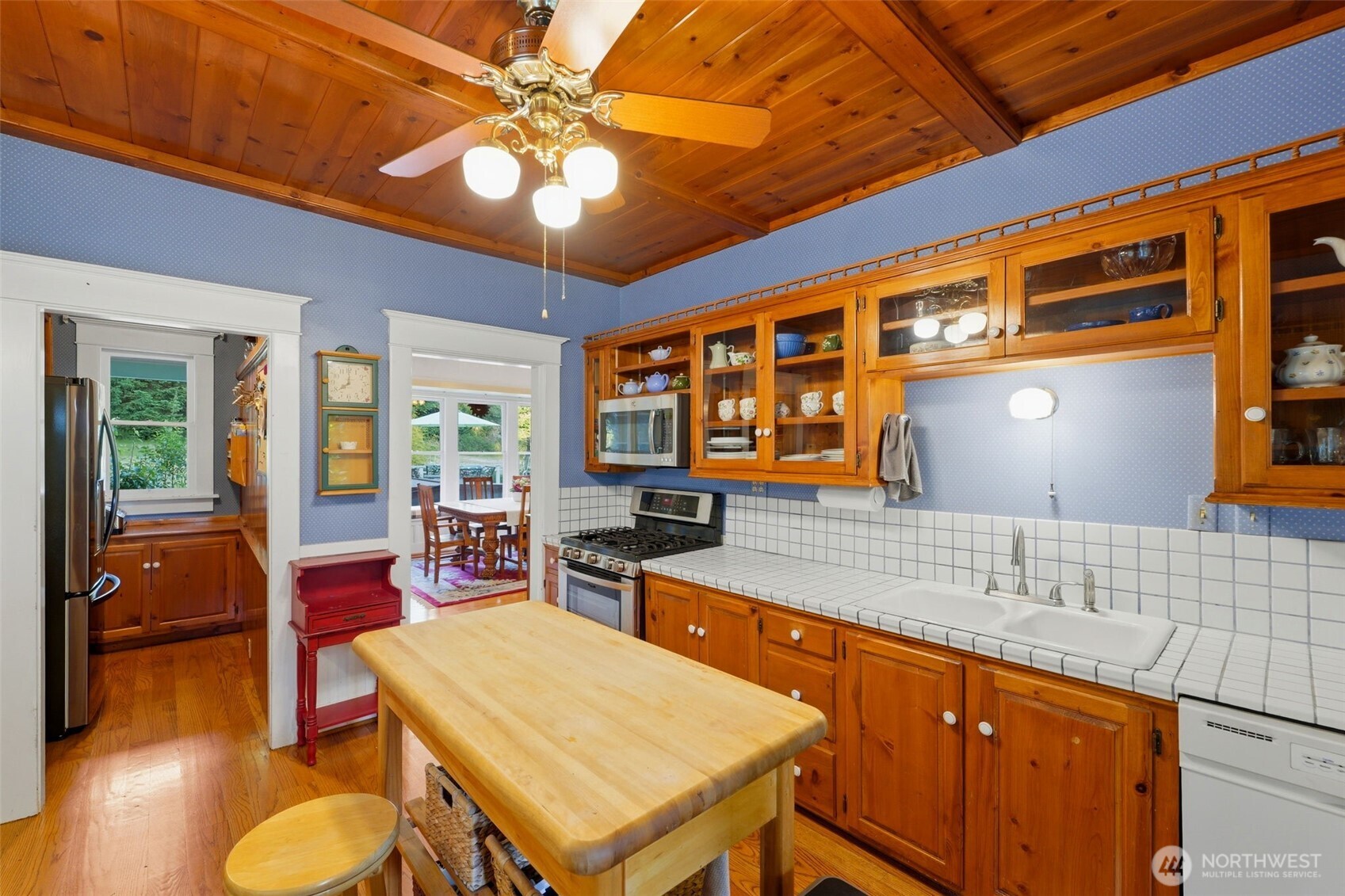 12835 Price Road Southeast Olalla, WA 98359 - Photo 17 of 40