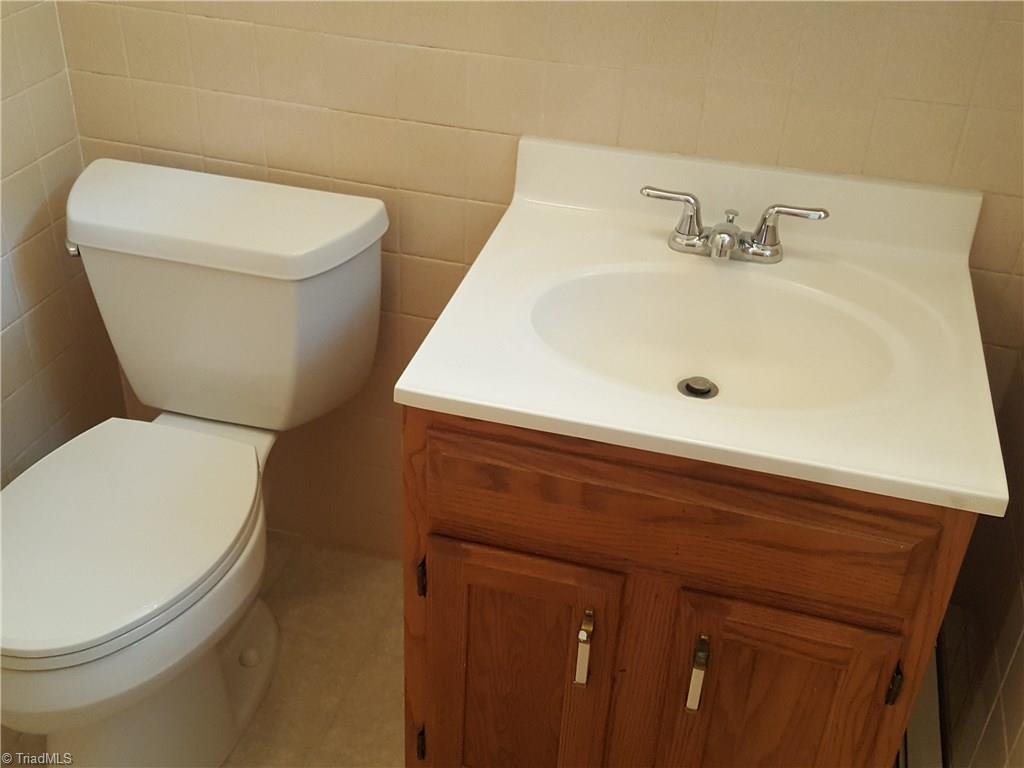 6902 Tulane Drive High Point, NC 27263 - Photo 23 of 30 Gallery Image 23