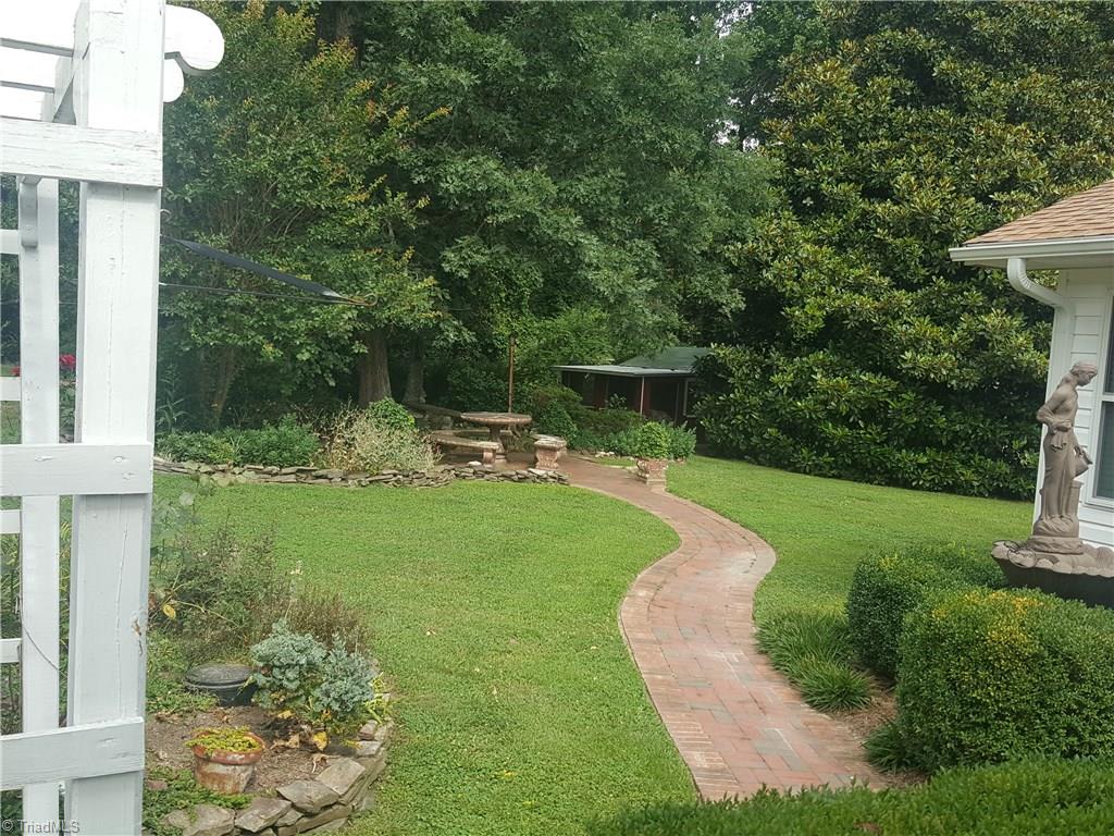 6902 Tulane Drive High Point, NC 27263 - Photo 29 of 30 Gallery Image 29
