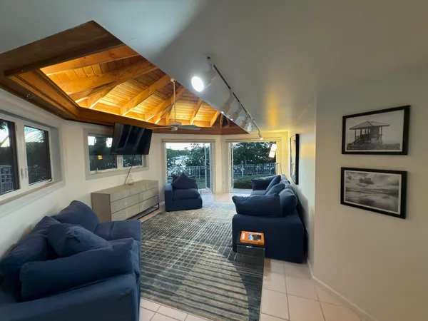 $29,500 | 4000 South Ocean Boulevard, Lantana, FL 33462