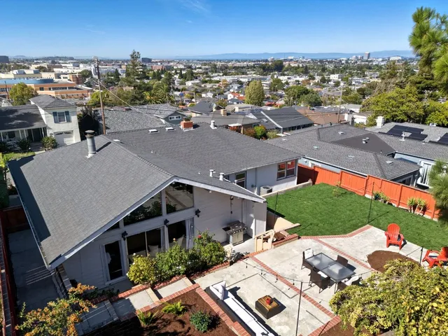 $1,900,000 | 217 West 40th Avenue, San Mateo, CA 94403