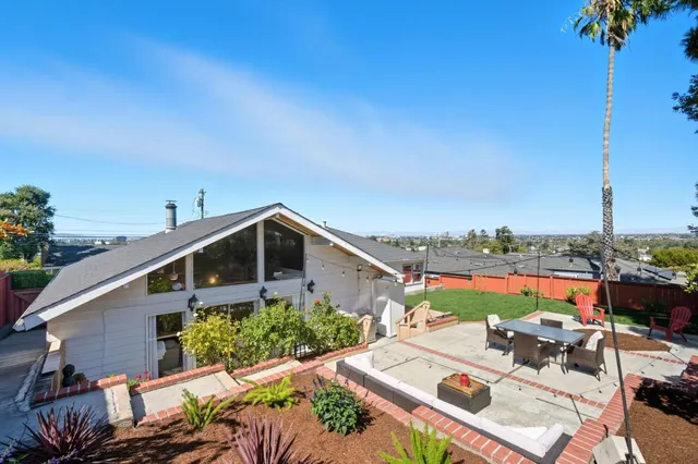 $1,900,000 | 217 West 40th Avenue, San Mateo, CA 94403