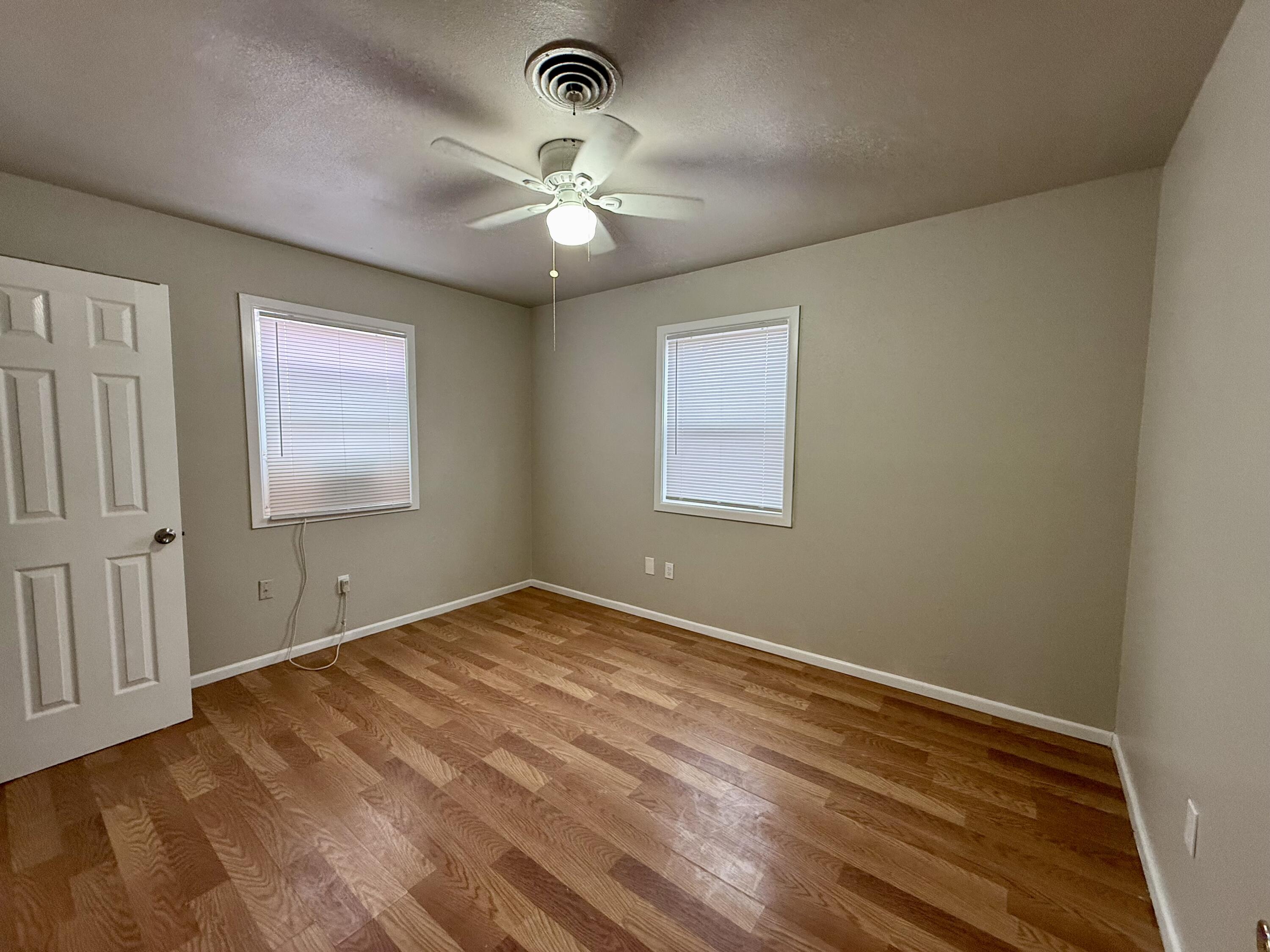 505 East 37th Street Lubbock, TX 79404 - Photo 11 of 16 IMG_4731