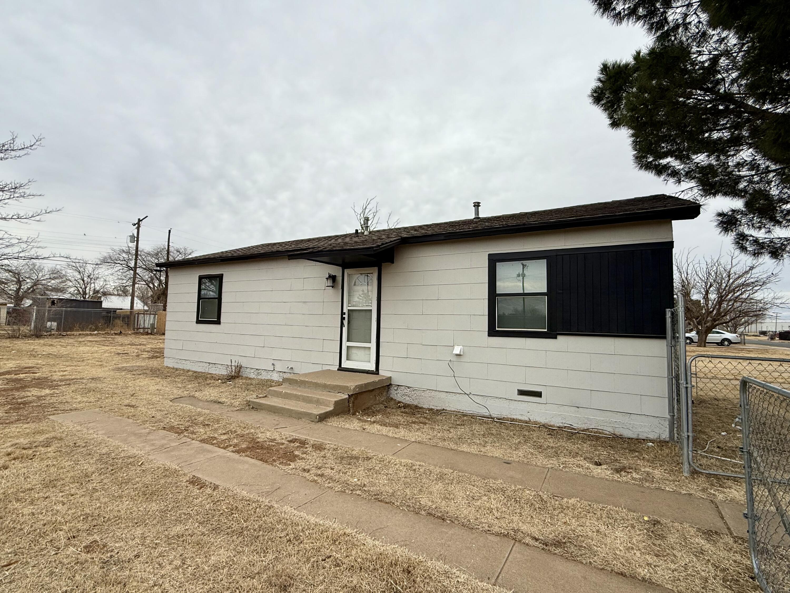 505 East 37th Street Lubbock, TX 79404 - Photo 13 of 16 IMG_4740