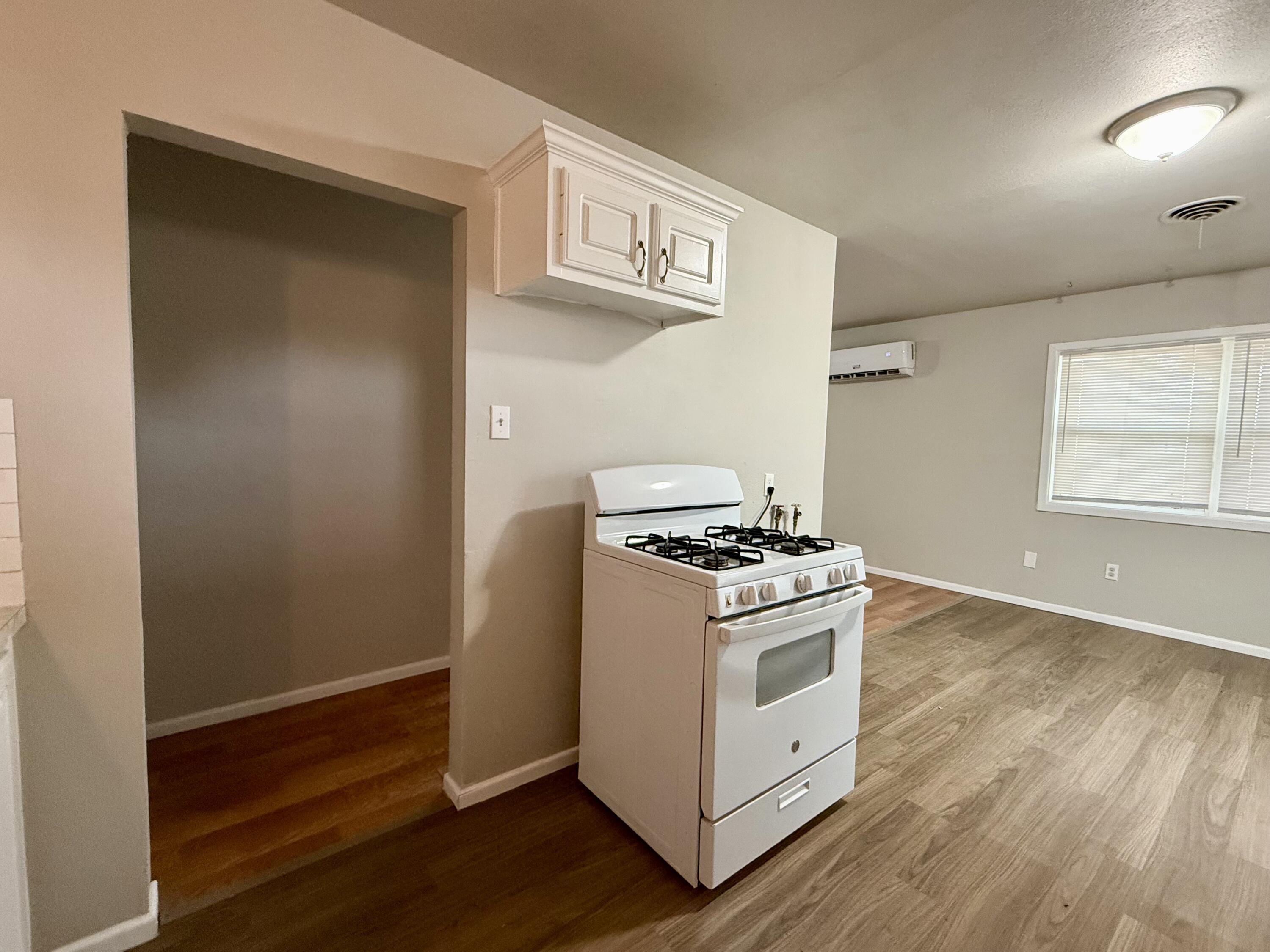 505 East 37th Street Lubbock, TX 79404 - Photo 5 of 16 IMG_4727